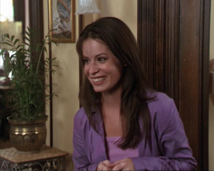 Charmed-Online-dot-net_207TheyreEverywhere0624.jpg