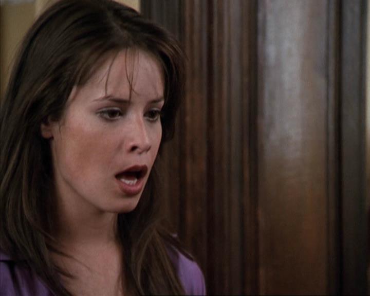 Charmed-Online-dot-net_207TheyreEverywhere0632.jpg