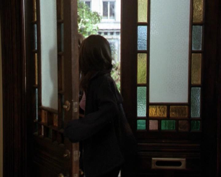 Charmed-Online-dot-net_207TheyreEverywhere0696.jpg