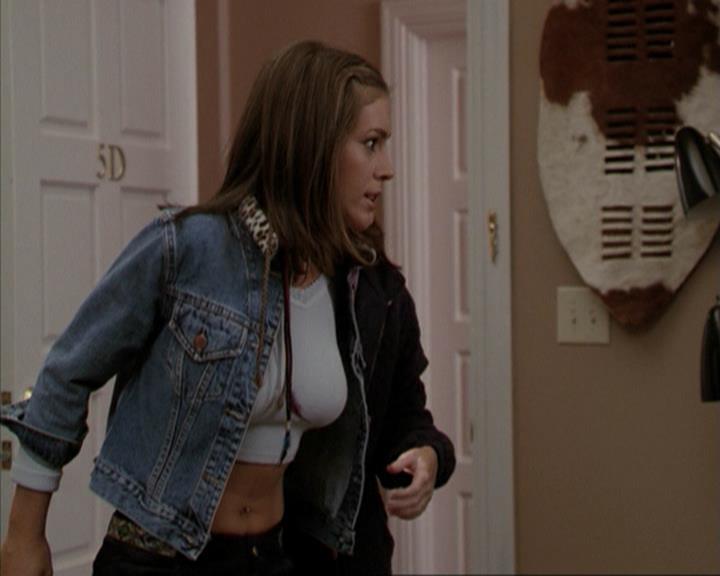 Charmed-Online-dot-net_207TheyreEverywhere0736.jpg