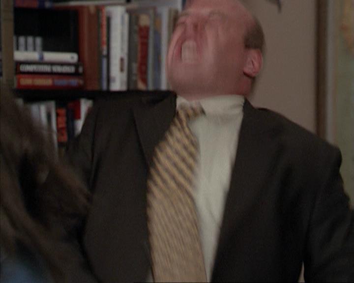 Charmed-Online-dot-net_207TheyreEverywhere0749.jpg