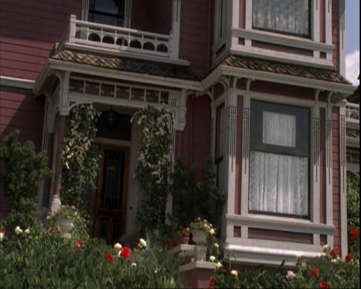 Charmed-Online-dot-net_207TheyreEverywhere0782.jpg