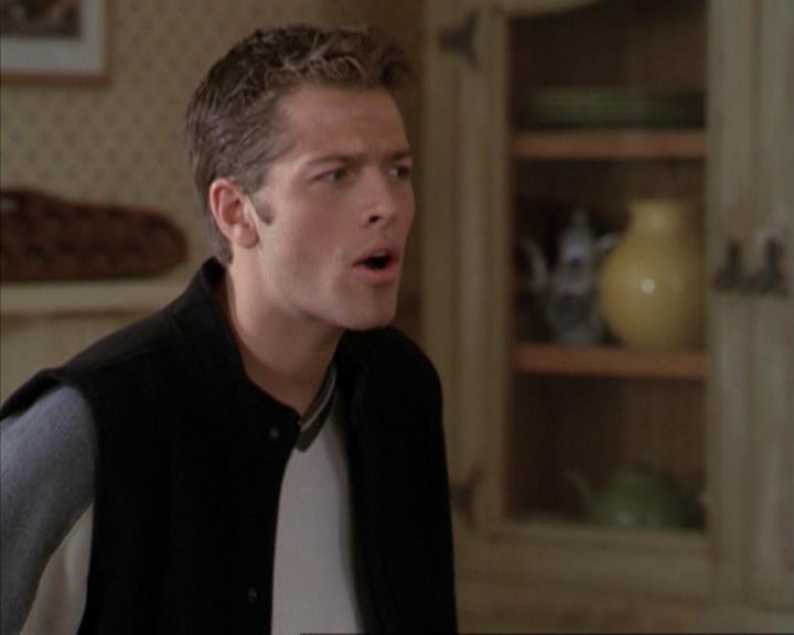 Charmed-Online-dot-net_207TheyreEverywhere0825.jpg