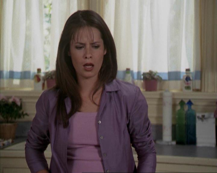 Charmed-Online-dot-net_207TheyreEverywhere0851.jpg
