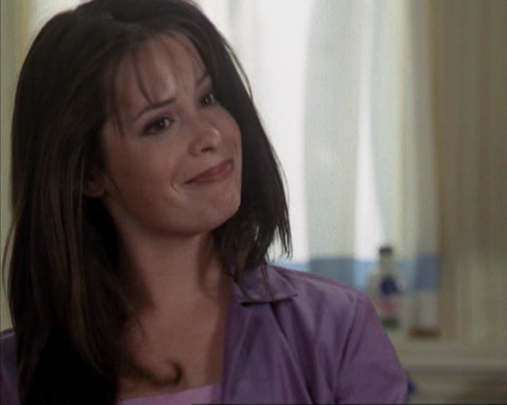 Charmed-Online-dot-net_207TheyreEverywhere0898.jpg