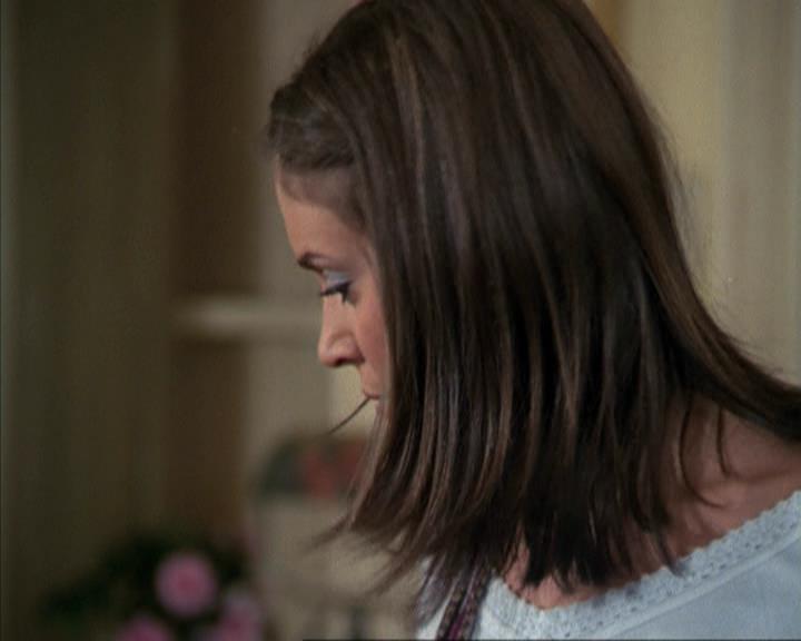 Charmed-Online-dot-net_207TheyreEverywhere0910.jpg