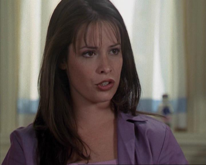 Charmed-Online-dot-net_207TheyreEverywhere0940.jpg