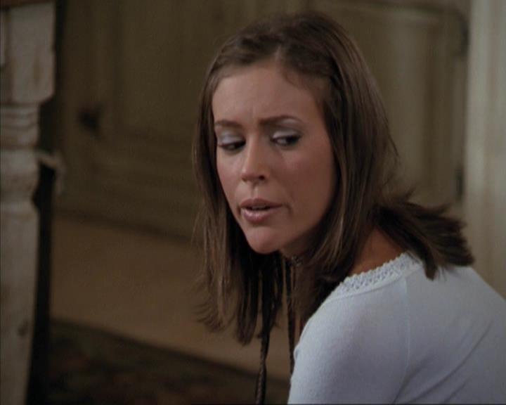 Charmed-Online-dot-net_207TheyreEverywhere0956.jpg