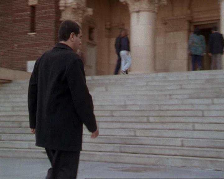 Charmed-Online-dot-net_207TheyreEverywhere0976.jpg