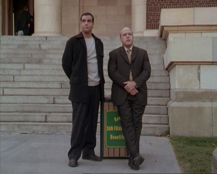 Charmed-Online-dot-net_207TheyreEverywhere0982.jpg