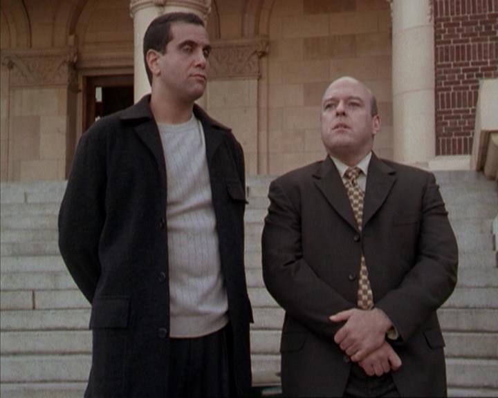Charmed-Online-dot-net_207TheyreEverywhere0997.jpg