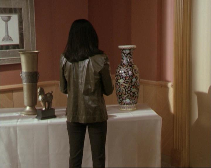 Charmed-Online-dot-net_207TheyreEverywhere1008.jpg