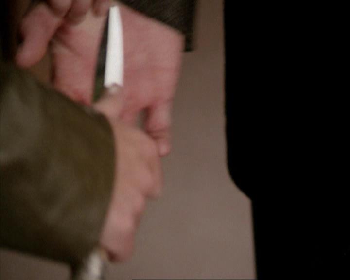 Charmed-Online-dot-net_207TheyreEverywhere1030.jpg