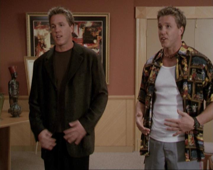 Charmed-Online-dot-net_207TheyreEverywhere1086.jpg