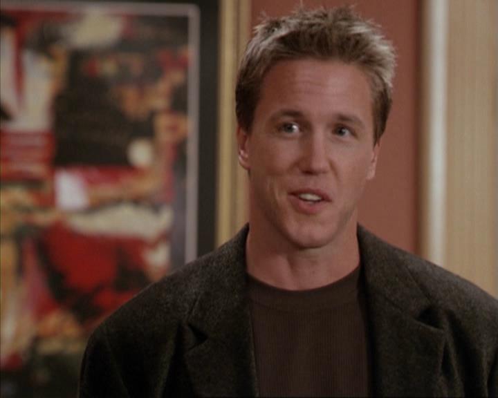 Charmed-Online-dot-net_207TheyreEverywhere1093.jpg