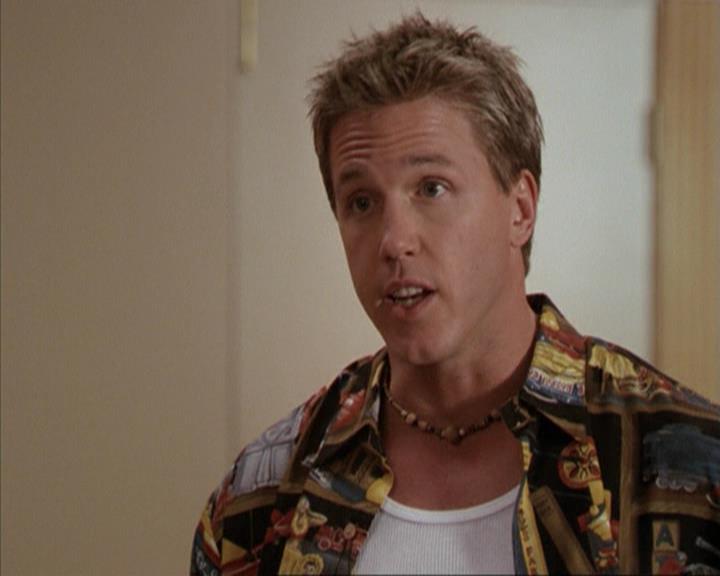 Charmed-Online-dot-net_207TheyreEverywhere1096.jpg