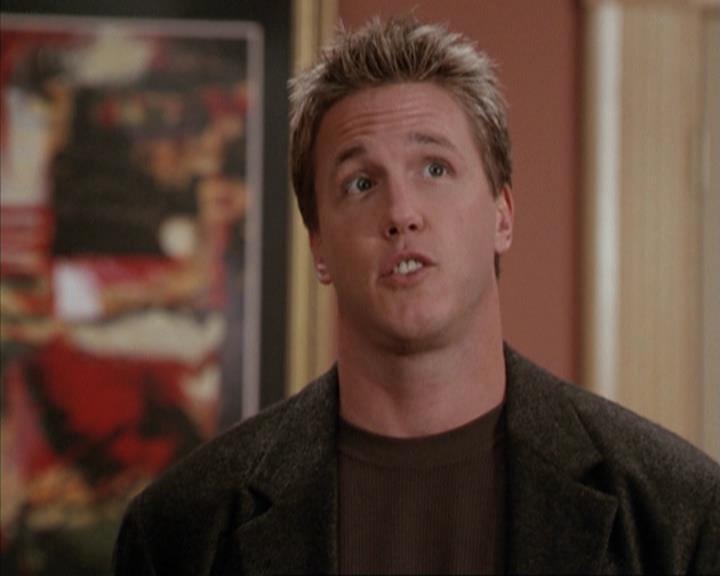 Charmed-Online-dot-net_207TheyreEverywhere1112.jpg