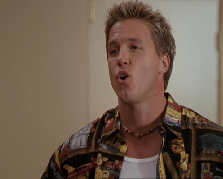 Charmed-Online-dot-net_207TheyreEverywhere1114.jpg