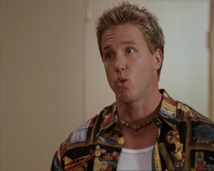 Charmed-Online-dot-net_207TheyreEverywhere1116.jpg