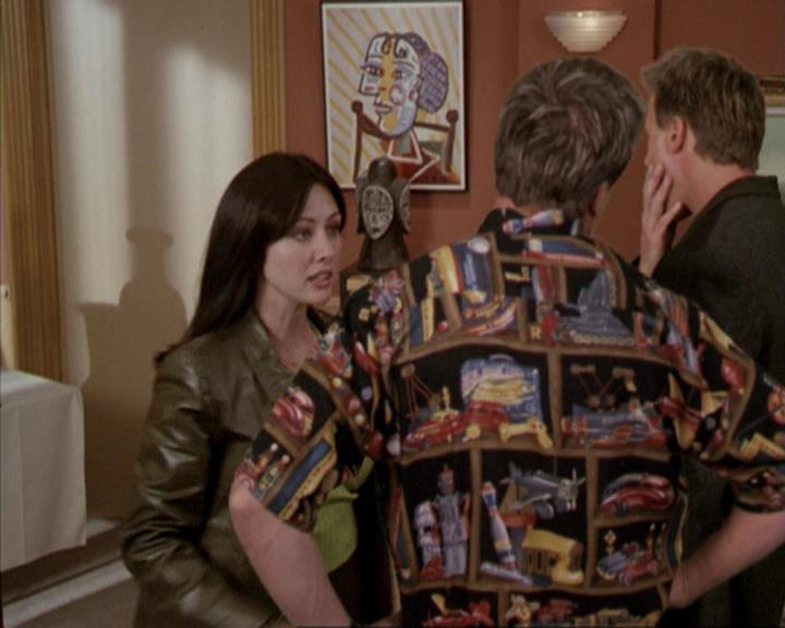 Charmed-Online-dot-net_207TheyreEverywhere1131.jpg