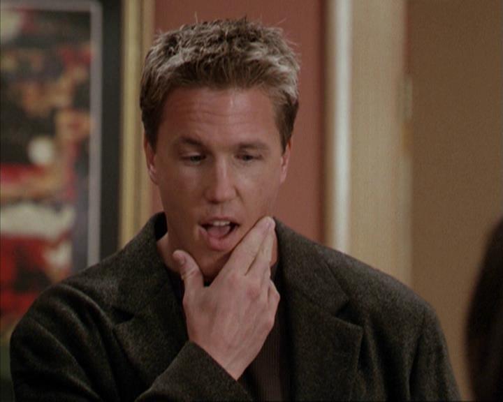 Charmed-Online-dot-net_207TheyreEverywhere1136.jpg
