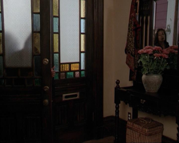Charmed-Online-dot-net_207TheyreEverywhere1236.jpg