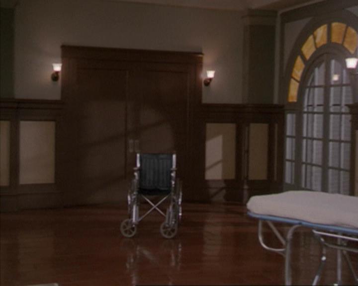 Charmed-Online-dot-net_207TheyreEverywhere1265.jpg