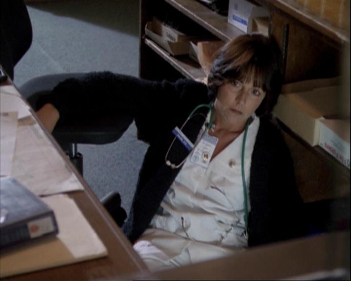 Charmed-Online-dot-net_207TheyreEverywhere1287.jpg
