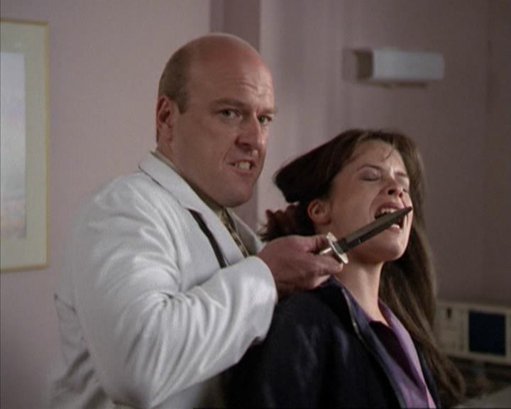 Charmed-Online-dot-net_207TheyreEverywhere1321.jpg