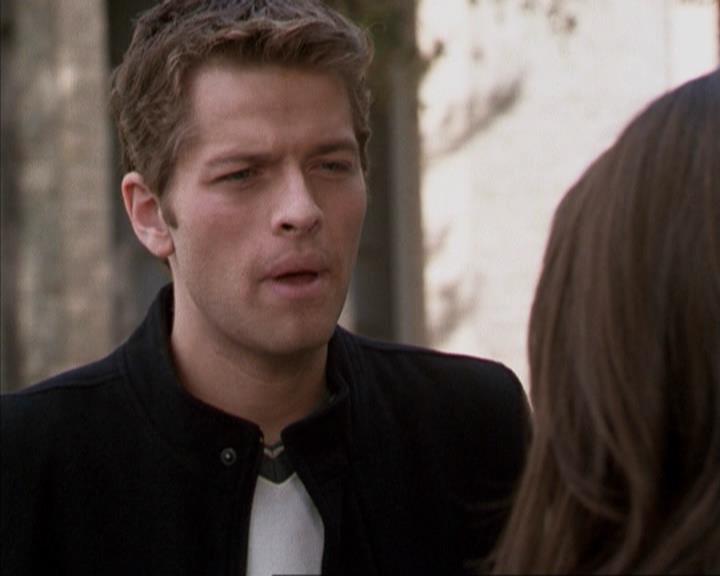 Charmed-Online-dot-net_207TheyreEverywhere1385.jpg