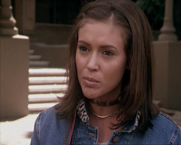 Charmed-Online-dot-net_207TheyreEverywhere1409.jpg