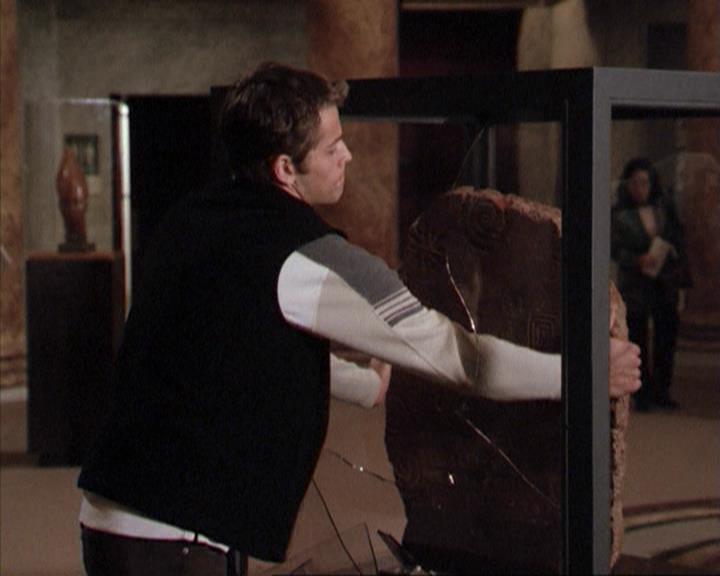 Charmed-Online-dot-net_207TheyreEverywhere1473.jpg