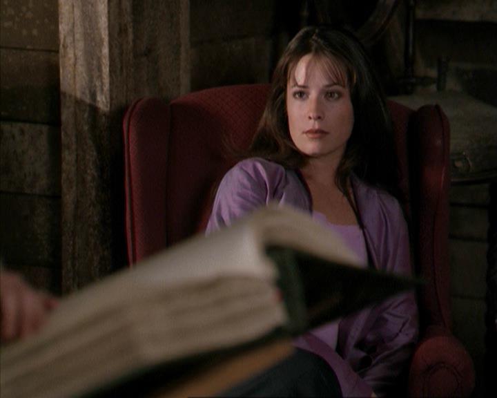 Charmed-Online-dot-net_207TheyreEverywhere1518.jpg