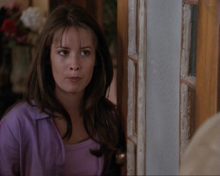 Charmed-Online-dot-net_207TheyreEverywhere1615.jpg