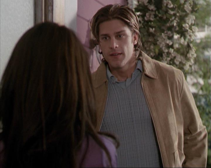 Charmed-Online-dot-net_207TheyreEverywhere1616.jpg