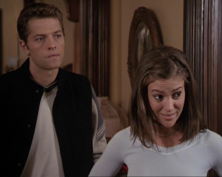 Charmed-Online-dot-net_207TheyreEverywhere1641.jpg Charmed-Online-dot-net_207TheyreEverywhere1641.jpg