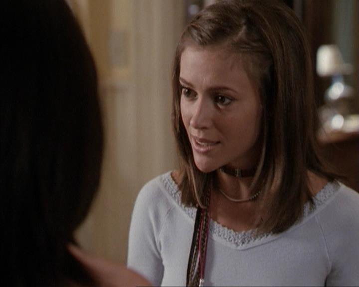 Charmed-Online-dot-net_207TheyreEverywhere1675.jpg