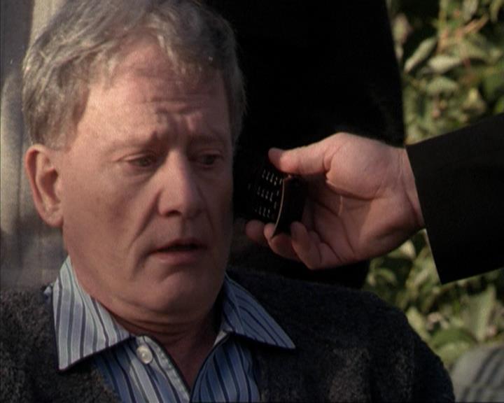 Charmed-Online-dot-net_207TheyreEverywhere1717.jpg