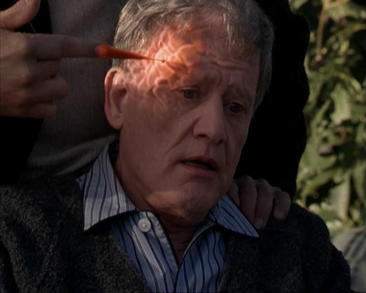 Charmed-Online-dot-net_207TheyreEverywhere1726.jpg