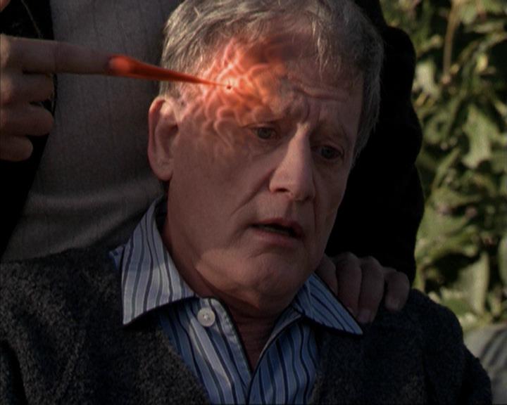 Charmed-Online-dot-net_207TheyreEverywhere1727.jpg