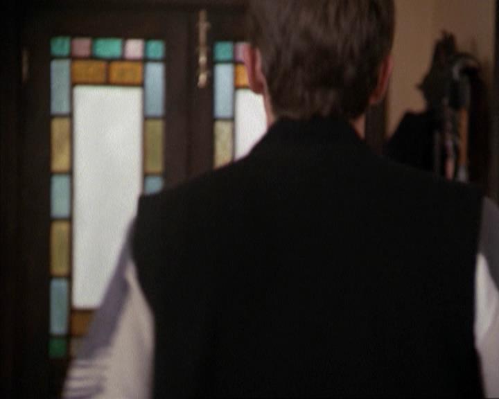 Charmed-Online-dot-net_207TheyreEverywhere1792.jpg