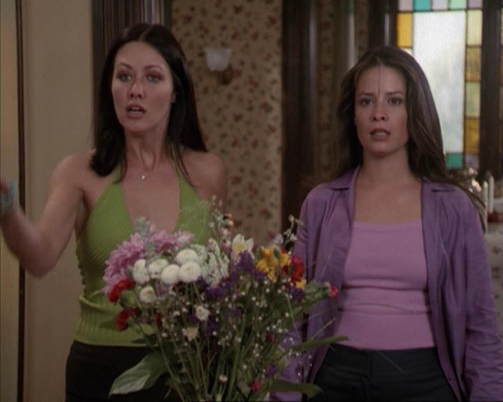 Charmed-Online-dot-net_207TheyreEverywhere1800.jpg