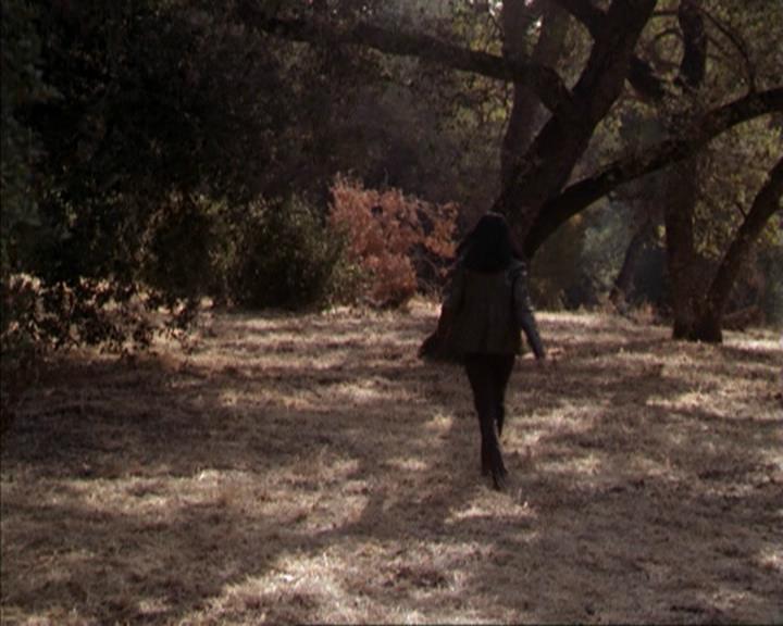 Charmed-Online-dot-net_207TheyreEverywhere1871.jpg Charmed-Online-dot-net_207TheyreEverywhere1871.jpg