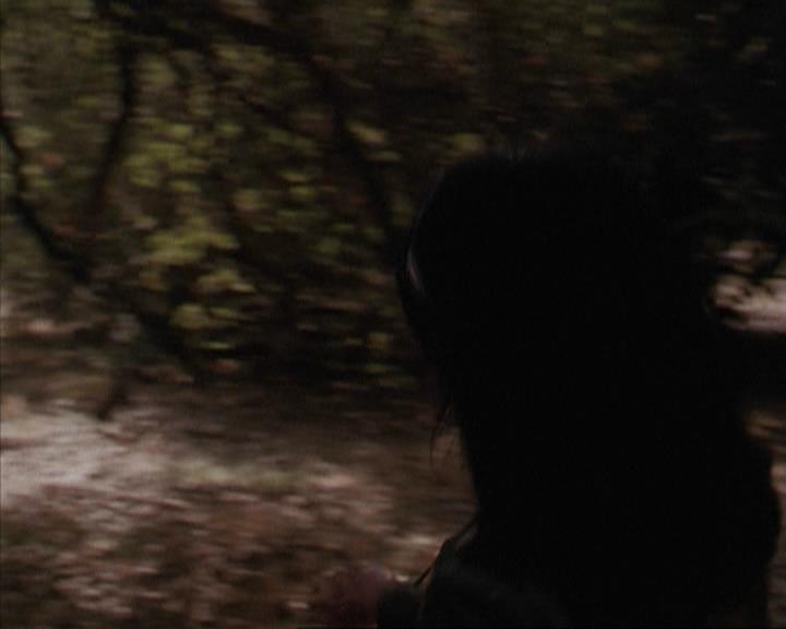 Charmed-Online-dot-net_207TheyreEverywhere1882.jpg
