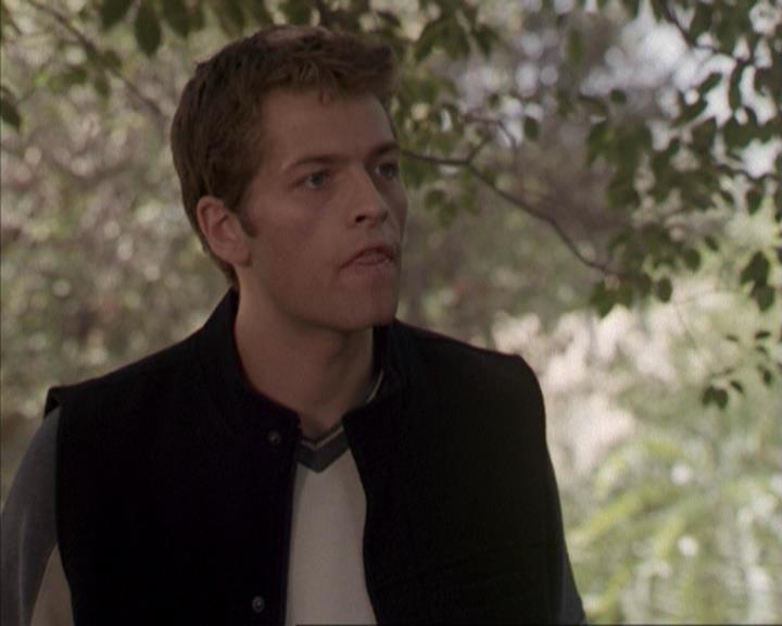 Charmed-Online-dot-net_207TheyreEverywhere1931.jpg