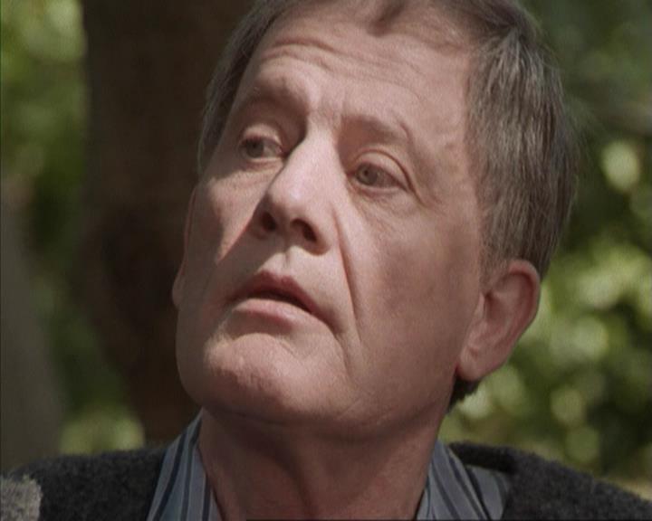 Charmed-Online-dot-net_207TheyreEverywhere1971.jpg