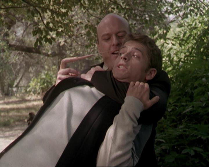 Charmed-Online-dot-net_207TheyreEverywhere1982.jpg
