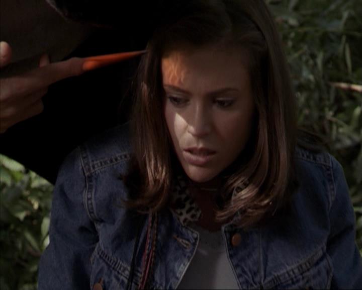 Charmed-Online-dot-net_207TheyreEverywhere1996.jpg