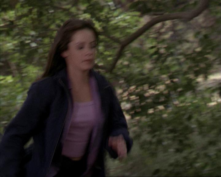 Charmed-Online-dot-net_207TheyreEverywhere2002.jpg