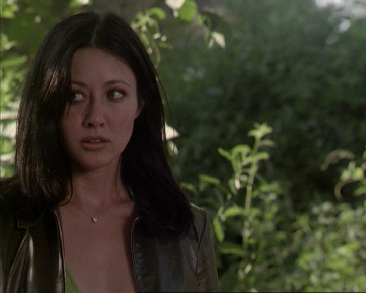 Charmed-Online-dot-net_207TheyreEverywhere2025.jpg